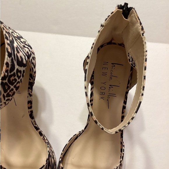 Nicole Miller New Castle Animal Print Open Toe Heel - Picture 7 of 8